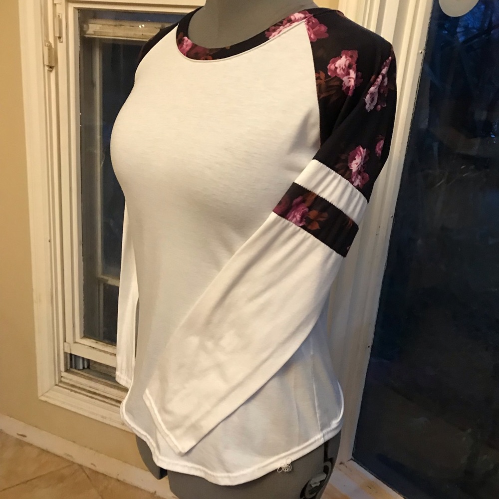 Moking  Soft Knit top Sz. L  Bust 36"  Long sleeve Poly/Cotton Blend